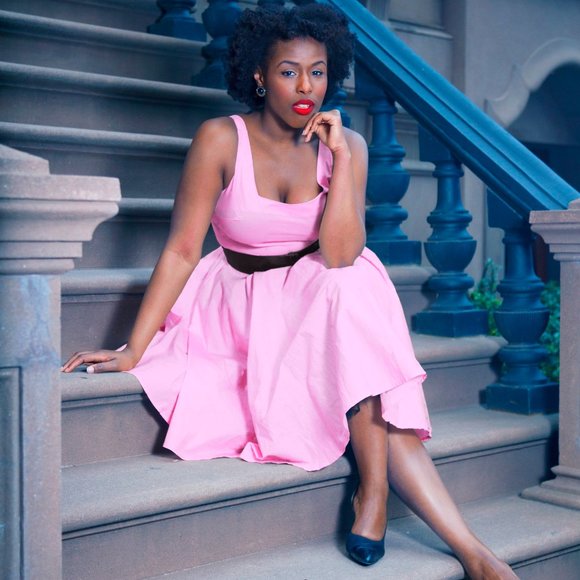 Meet your Posher, Renée! - Picture 5 of 11